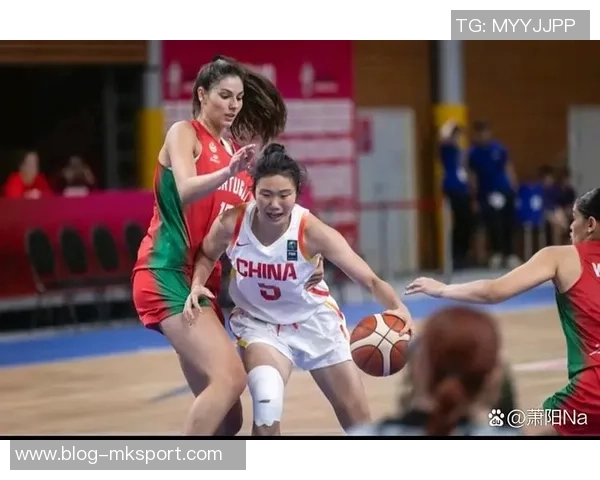 加拿大女篮与德国女篮激战正酣谁能在国际赛场上笑到最后