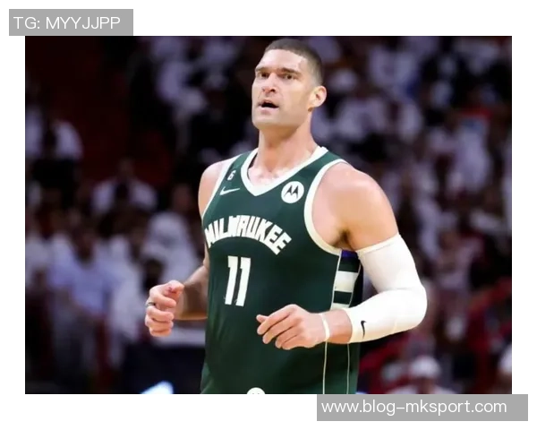 布鲁克洛佩斯的篮球之路：从新秀到NBA顶尖中锋的蜕变与成就