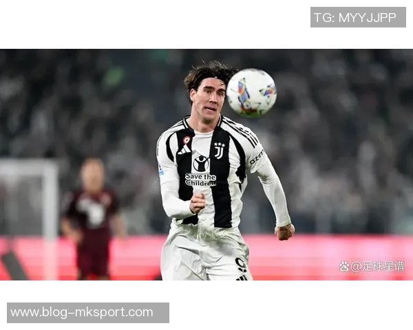 弗拉霍维奇的崛起之路：从青年才俊到足球巨星的蜕变与挑战